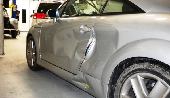 Contours  Auto Body - Plainfield, IL. before