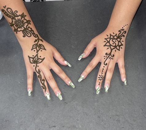 Egyptian Henna Tattoos, Hair Wraps & Airbrush Tattoos - Kissimmee, FL