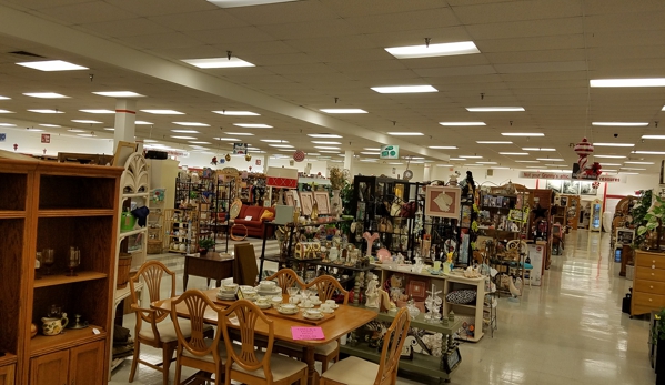 Treasure Trove Mini Mall & consignments - Hudson, FL