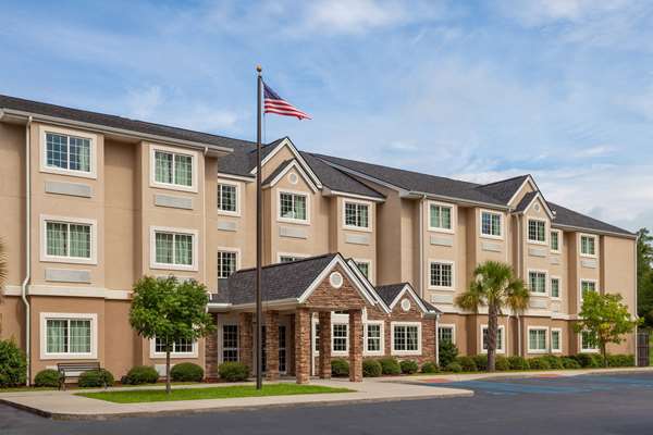 Microtel Inn & Suites by Wyndham Columbia/At Fort Jackson 7504 Garners