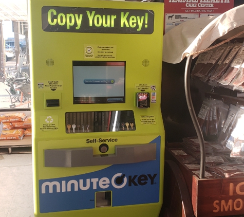 Minute Key - Floresville, TX