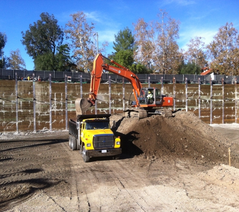 Truman Trucking, Bobcat & Backhoe Service - Thousand Oaks, CA