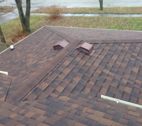 Shenberg Construction - Morris, IL. Tearoff and reshingle