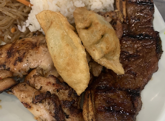 Yong's Kalbi - Kamuela, HI