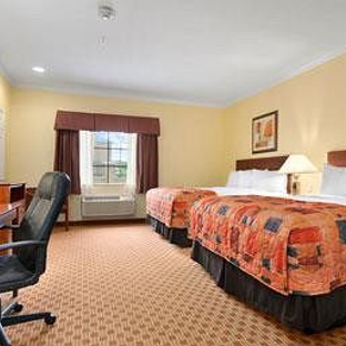 Baymont Inn & Suites - Baytown, TX