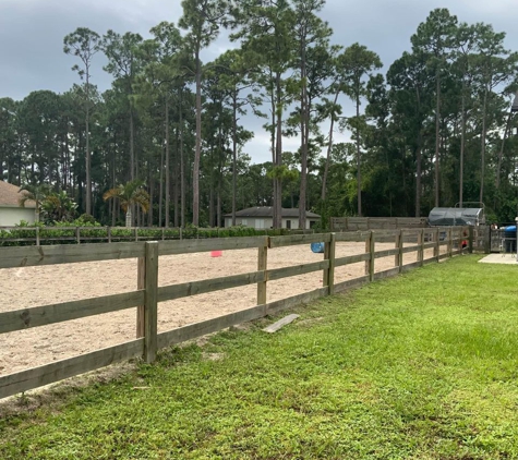 Iron Horse Stables Rv's & Trailer Rentals - West Palm Beach, FL