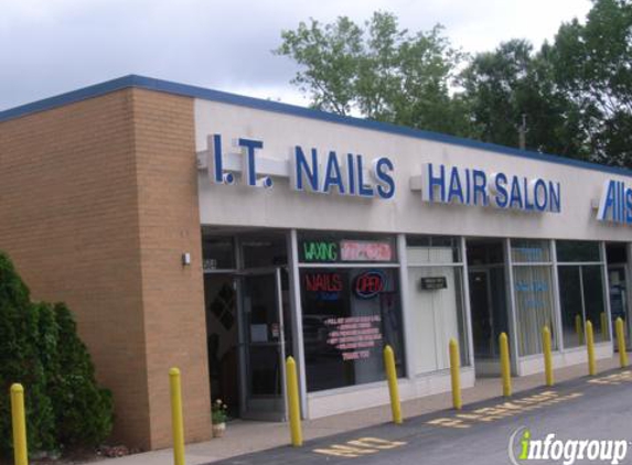 I T Nails Salon - Rochester, NY