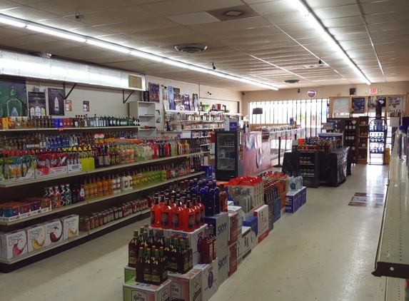Hometown Liquor & Wine Store - Gaffney, SC