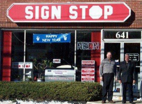 Sign Stop - White Plains, NY