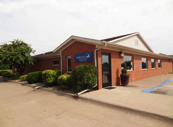 Arctic Dental, PLC - Muscatine, IA