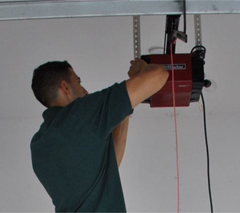 Precision Overhead Garage Door Service - Menomonee Falls, WI