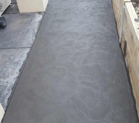 Smiley's Concrete - Thornbury, VIC. Front porch concrete