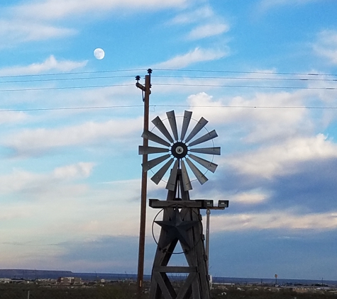 Hilltop RV Park - Fort Stockton, TX