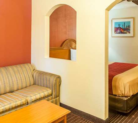 Econo Lodge - Albuquerque, NM