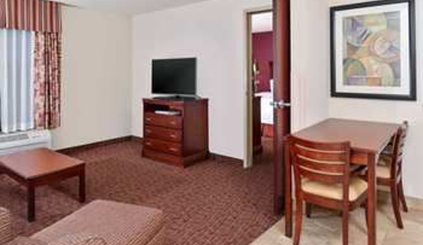 Hampton Inn & Suites Muncie - Muncie, IN