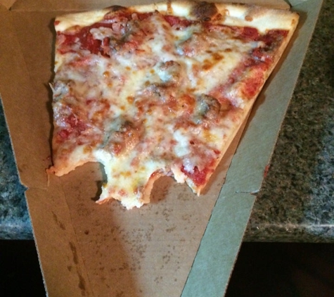 Bacci Pizzeria - Chicago, IL