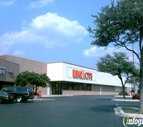 Big Lots - Closed - San Antonio, TX