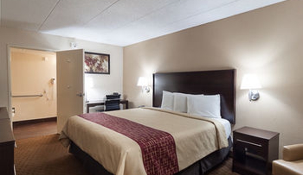 Red Roof Inn - Springfield, IL