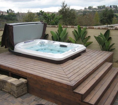 Aqua Paradise - Jacuzzi Hot Tubs - Carlsbad - Carlsbad, CA