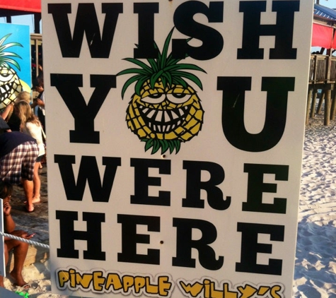 Pineapple Willy's Restaurant - Panama City, FL