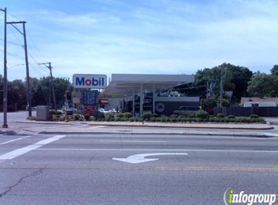 Mobil - Des Plaines, IL