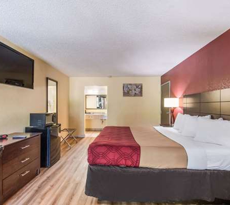 Econo Lodge - Kearney, MO