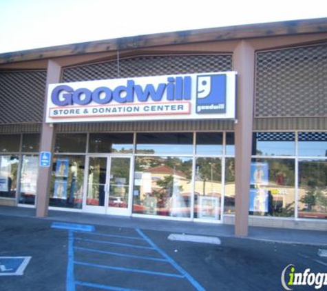 Goodwill Stores - Tujunga, CA
