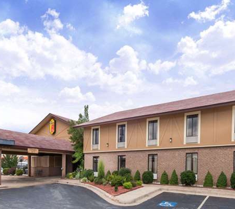 Super 8 by Wyndham Harrison AR - Harrison, AR