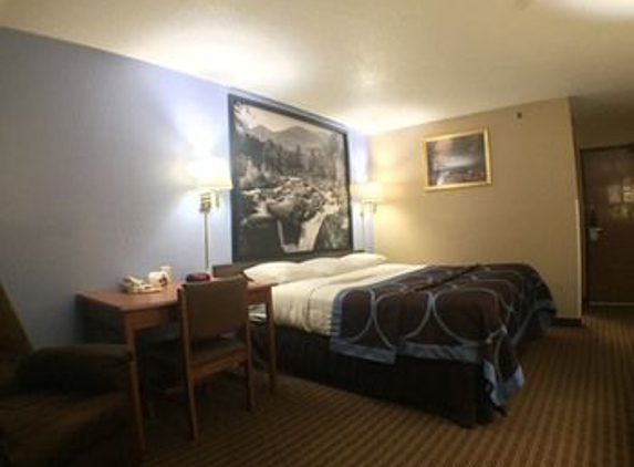 Super 8 by Wyndham Johnstown/Gloversville - Johnstown, NY