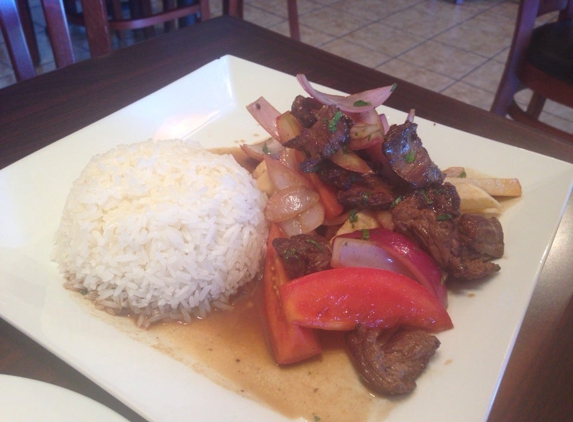 El Incomparable Peruvian Cuisine - Reseda, CA