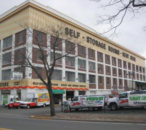 U-Haul Moving & Storage of Route 16 Medford / Somerville - Somerville, MA