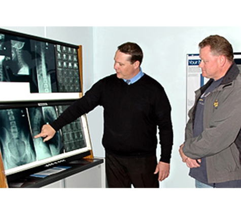 Toowoomba Chiropractic Centre. - East Toowoomba, QLD. Reviewing Chiropractic X Rays