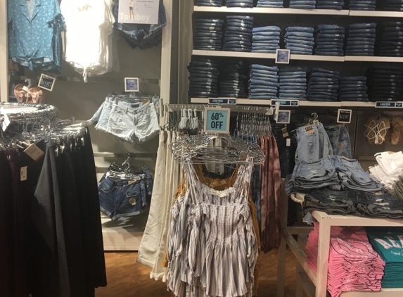 Aeropostale - Durham, NC