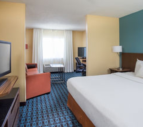 Fairfield Inn & Suites - Peru, IL