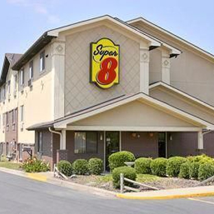 Super 8 by Wyndham Charlotte/Amusement Park Area - Charlotte, NC