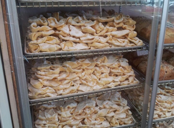 New Palace Bakery - Hamtramck, MI