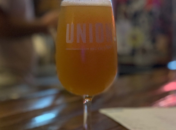 Union Beer Store - Miami, FL