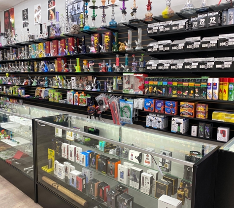 The Glass Lab Smoke Shop - Katy, TX