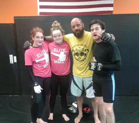 Philadelphia Elite MMA - Philadelphia, PA. MMA TEAM TRAINING