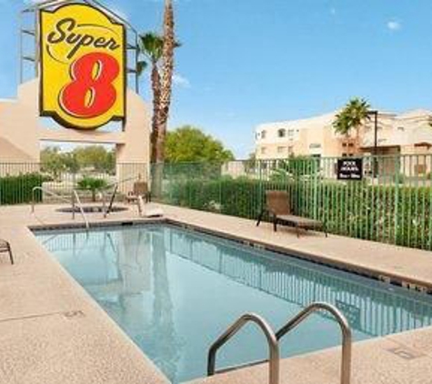 Super 8 by Wyndham Marana/Tucson Area - Tucson, AZ