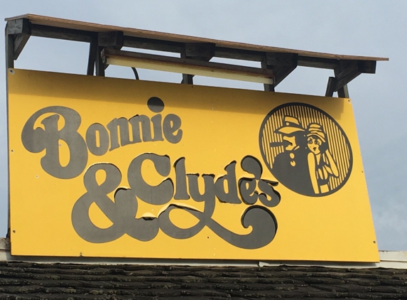 Bonnie & Clyde's Pizza Parlor - Louisville, KY