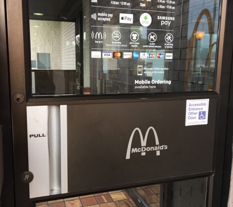 McDonald's - Lake Mills, WI