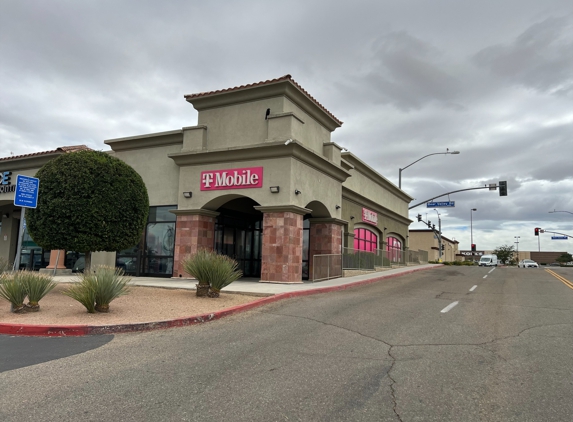 T-Mobile - Victorville, CA