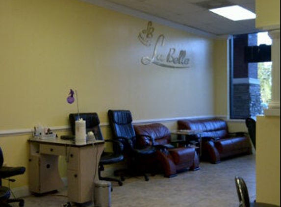 La Belle Nails & Spa - Oviedo, FL