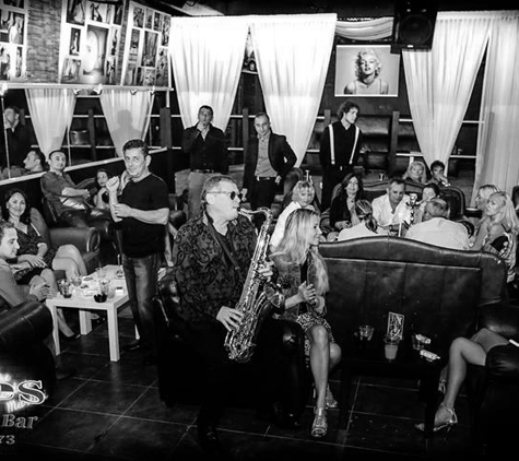 Jakes Speakeasy Jazz Lounge - Hallandale Beach, FL
