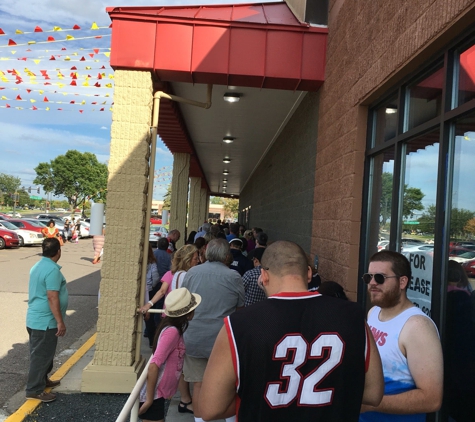 Golden Corral Restaurants - Maple Grove, MN