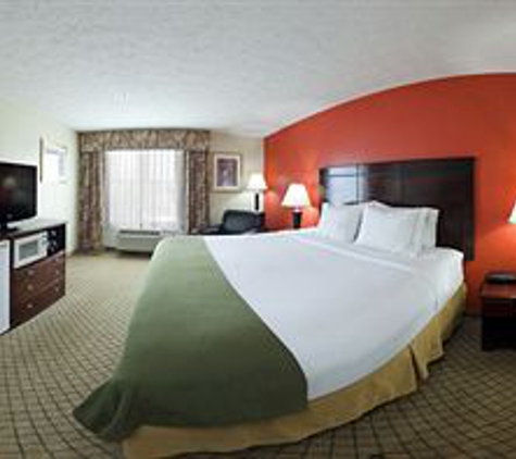 Holiday Inn Express Dandridge - Dandridge, TN