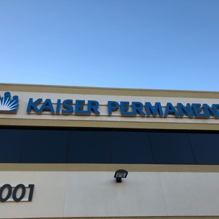 Kaiser Permanente Mission Hills Medical Offices - Mission Hills, CA