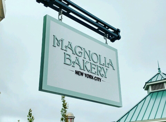 Magnolia Bakery - Central Valley, NY