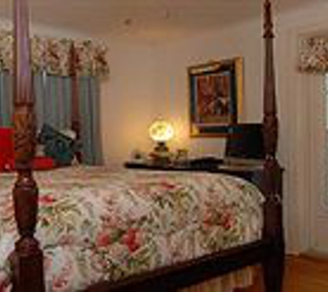 Sabal Palm House Bed & Breakfast - Lake Worth, FL